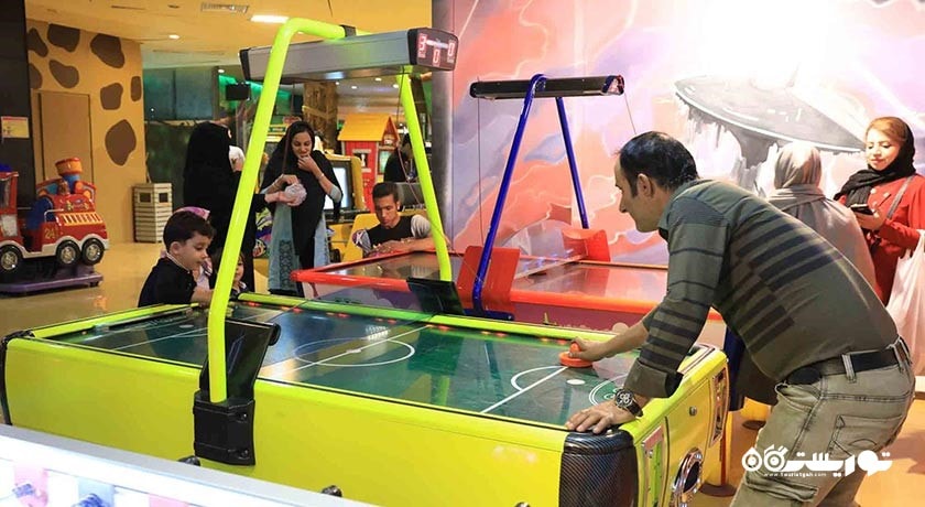 سرزمین عجایب -  شهر مشهد