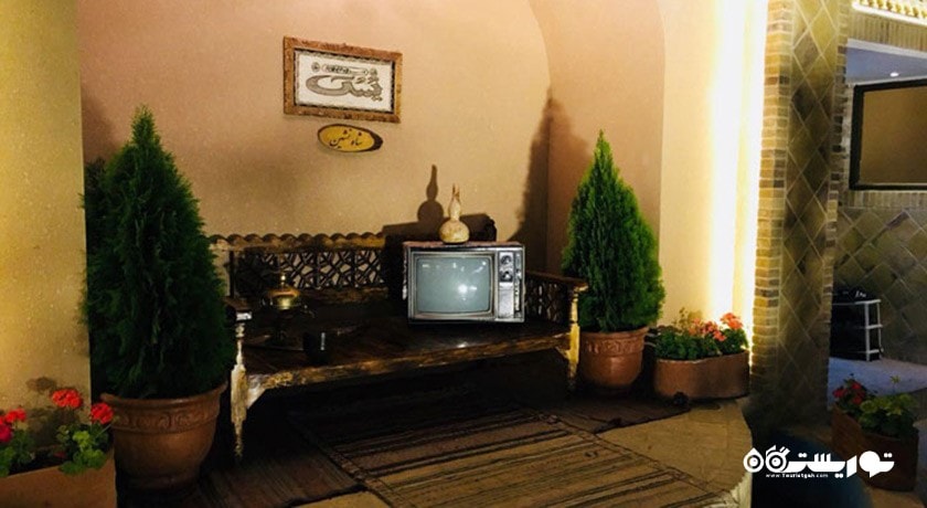 رستوران سفره خانه عمارت یزدان شهر مشهد 