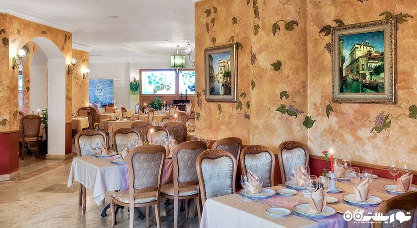 رستوران لاگوندولا هتل ورلد او واندرز کرملین پلس