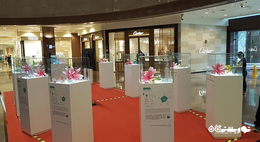 مرکز خرید مرکز خرید نی آن سیتی شهر سنگاپور کشور سنگاپور