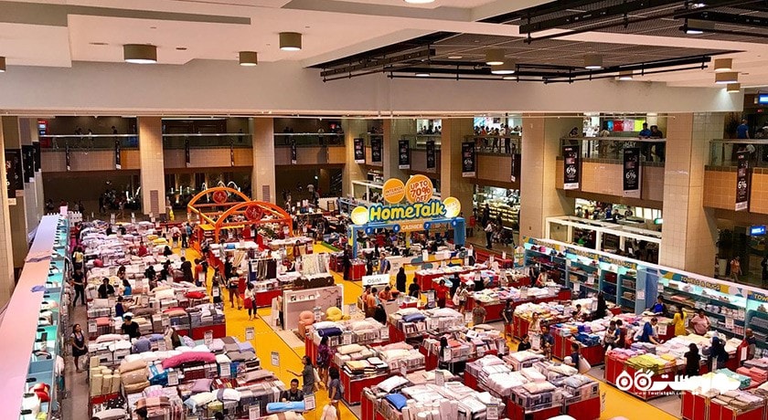 مرکز خرید مرکز خرید نی آن سیتی شهر سنگاپور کشور سنگاپور