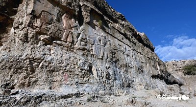  سنگ نگاره پیروزی اردشیر بابکان (نقش برجسته فیروزآباد) شهرستان فارس استان فیروز آباد
