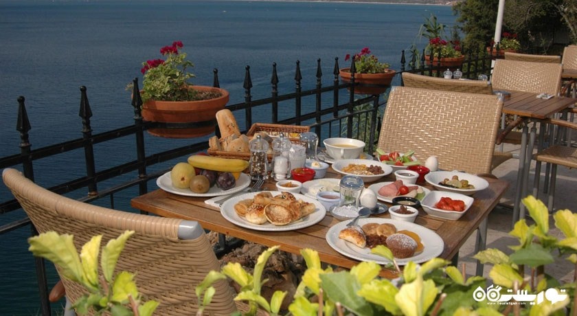 رستوران رستوران استلاز منظرا شهر آنتالیا 