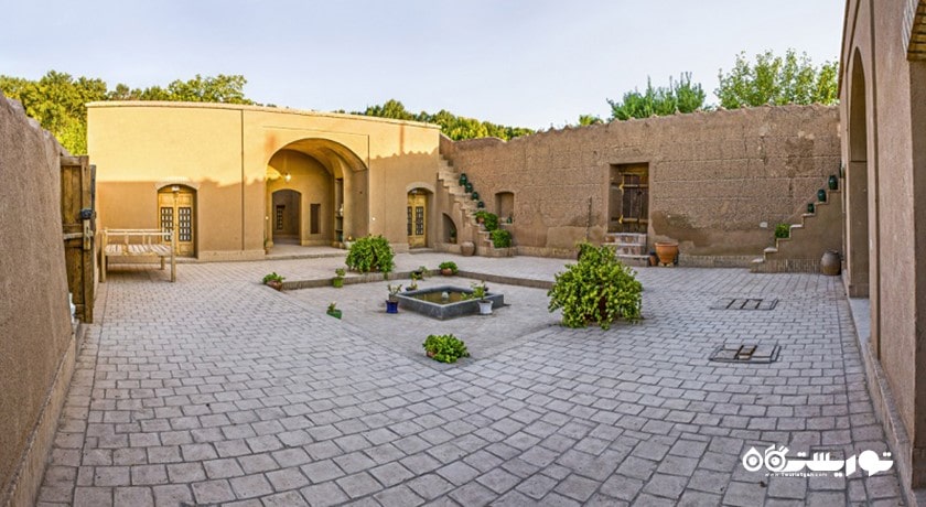  باغ پهلوان پور شهرستان یزد استان مهریز