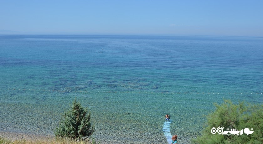 سرگرمی ساحل کارابورون شهر ترکیه کشور ازمیر