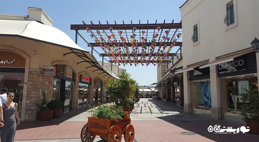 مرکز خرید مرکز خرید فروم برنوا شهر ترکیه کشور ازمیر