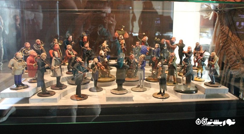  موزه موسیقی و کتابخانه صدای موزیک سو شهر ترکیه کشور ازمیر