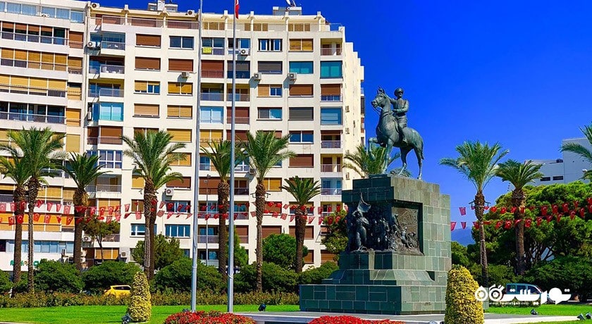  میدان جمهوریت ازمیر شهر ترکیه کشور ازمیر