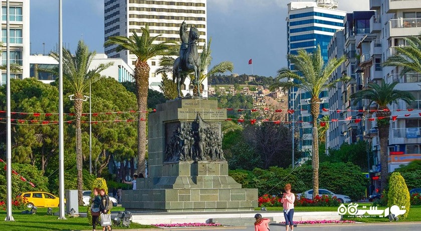 میدان جمهوریت ازمیر -  شهر ازمیر