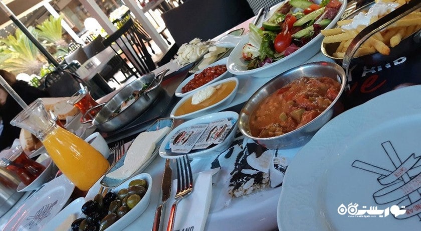 کافه بیسکوییت -  شهر ازمیر