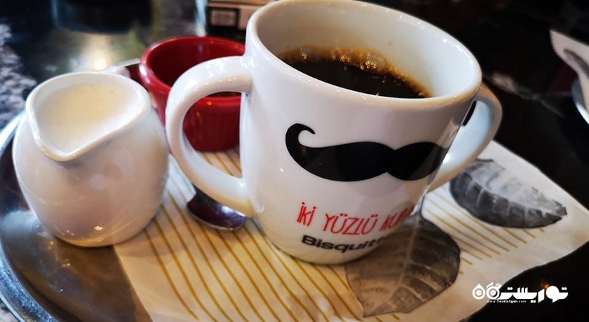 کافه بیسکوییت -  شهر ازمیر
