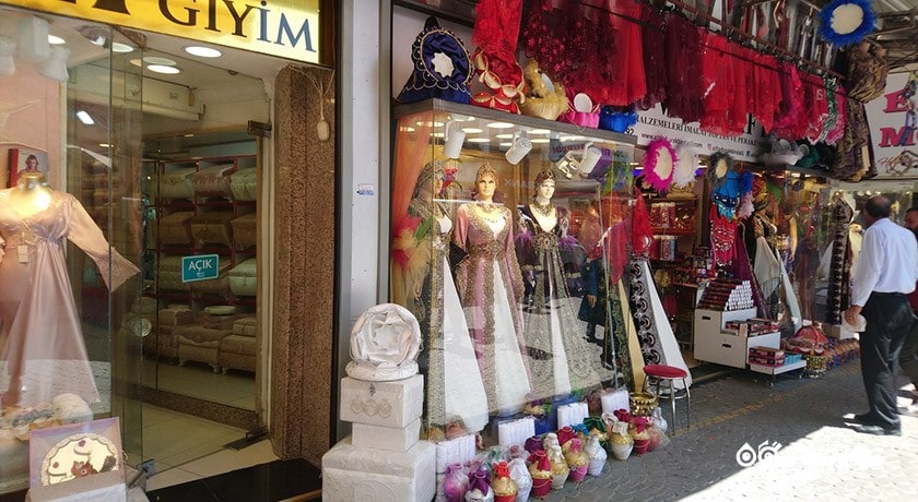مرکز خرید بازار کمرالتی شهر ترکیه کشور ازمیر