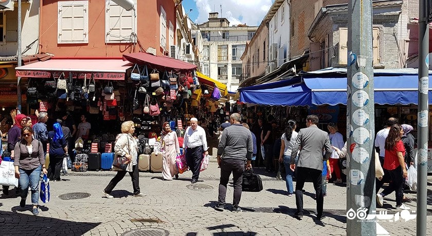 مرکز خرید بازار کمرالتی شهر ترکیه کشور ازمیر