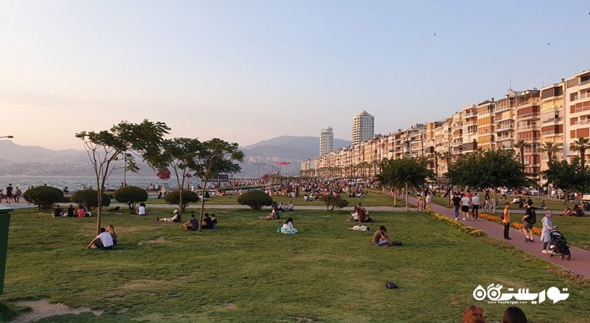 سرگرمی خیابان کوردون بویو شهر ترکیه کشور ازمیر