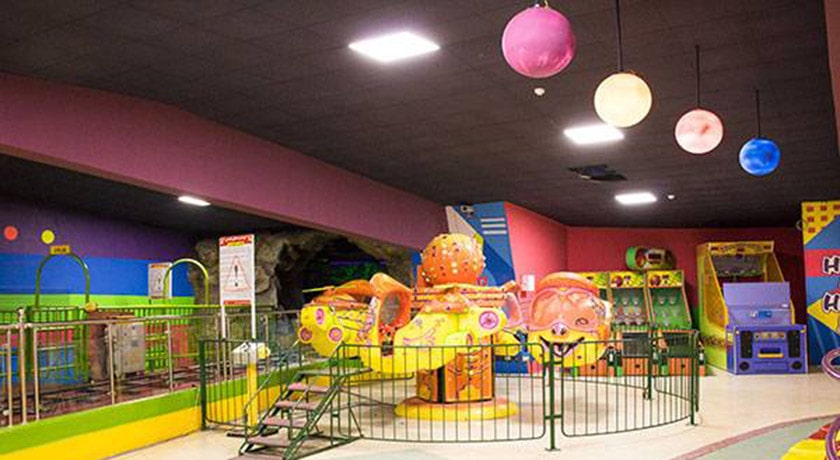  قلعه سحرآمیز شهر تهران استان تهران