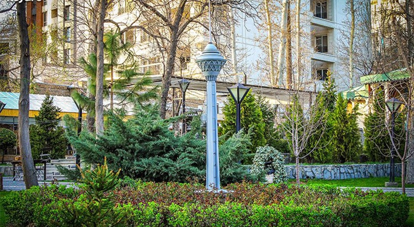  باغ موزه هنر ایرانی (باغ سپهبد) شهر تهران استان تهران