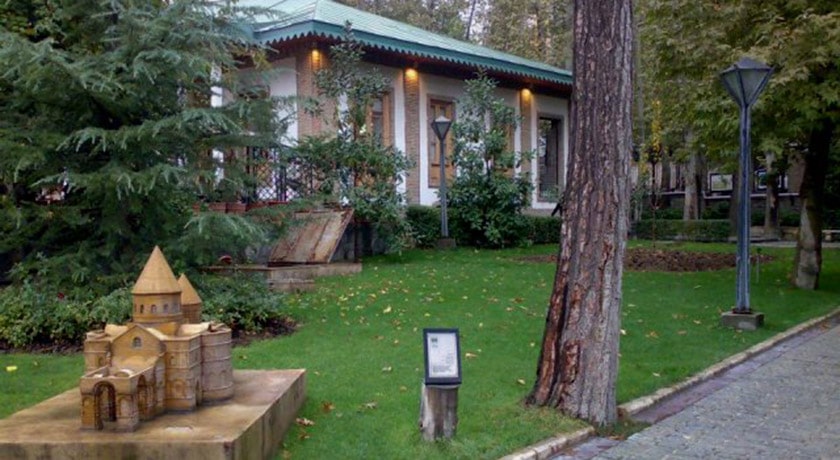  باغ موزه هنر ایرانی (باغ سپهبد) شهر تهران استان تهران