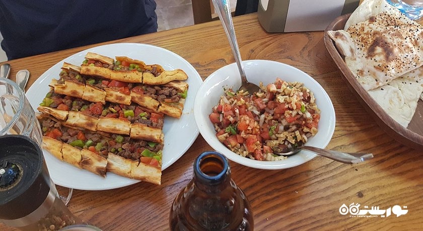 رستوران رستوران اتانتیک اجاکباشی شهر بدروم 