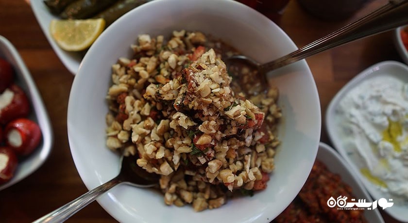 رستوران رستوران اتانتیک اجاکباشی شهر بدروم 