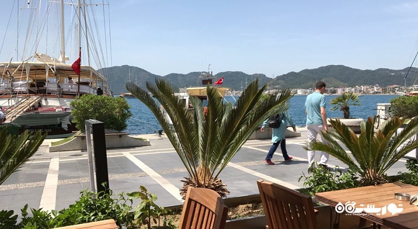 رستوران کافه رستوران آکواریوم شهر مارماریس 