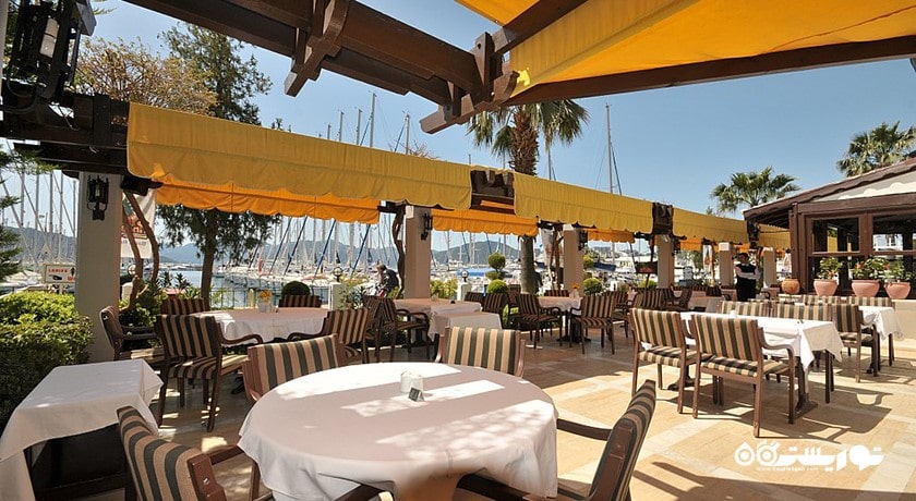رستوران رستوران آناناس شهر مارماریس 