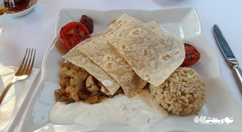 رستوران رستوران آناناس شهر مارماریس 