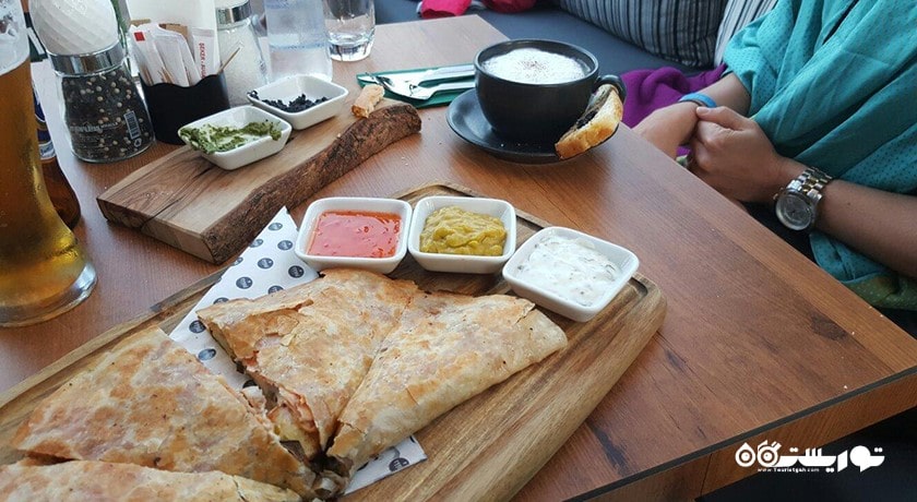 کافه رستوران پوکا بیچ -  شهر مارماریس