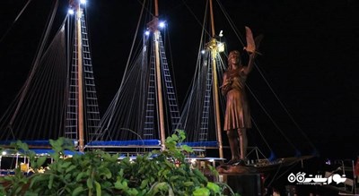 بار استریت مارماریس -  شهر مارماریس