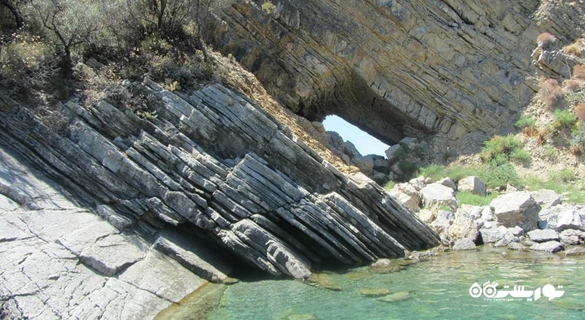 سرگرمی ساحل ایزتوزو (ساحل لاکپشت) شهر ترکیه کشور مارماریس