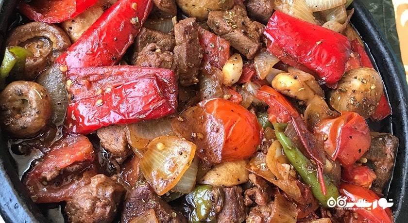 رستوران رستوران محل پدر و پسر و اسکله سوفراسی شهر آلانیا 