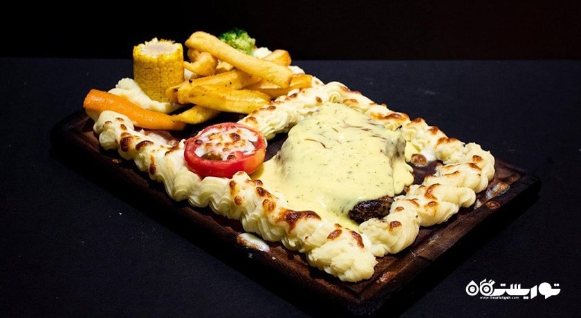 رستوران رستوران و بار حصیر شهر آلانیا 