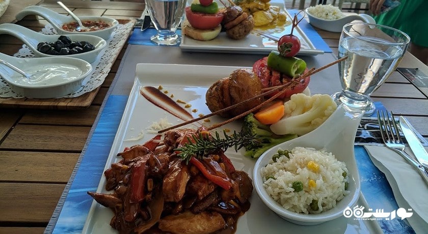 رستوران رستوران بای ام اچ فود اند درینکس شهر آلانیا 