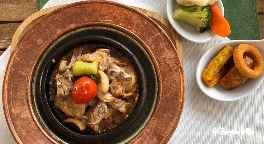 رستوران رستوران بای ام اچ فود اند درینکس شهر آلانیا 