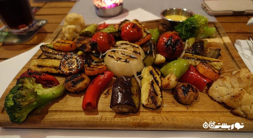 رستوران رستوران بای ام اچ فود اند درینکس شهر آلانیا 