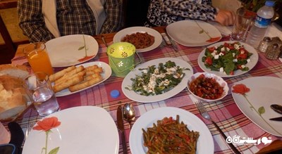 رستوران رستوران اولد هاوس شهر آلانیا 