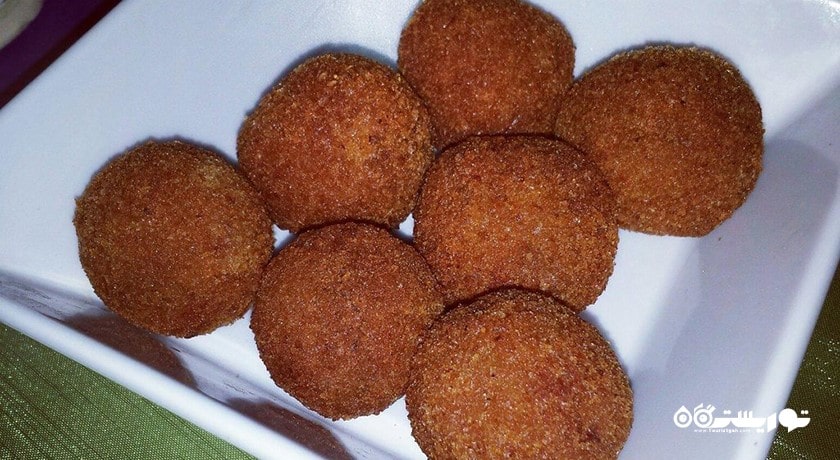 بار و رستوران تئوز پلیس -  شهر آلانیا