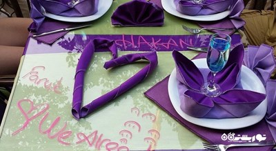 رستوران بار و رستوران تئوز پلیس شهر آلانیا 