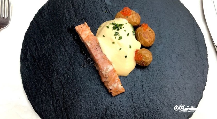 رستوران رستوران سیزنز شهر آلانیا 