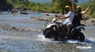 سرگرمی سواری با خودروی همه جا رو یا ATV در کوه های تاروس  شهر ترکیه کشور آلانیا