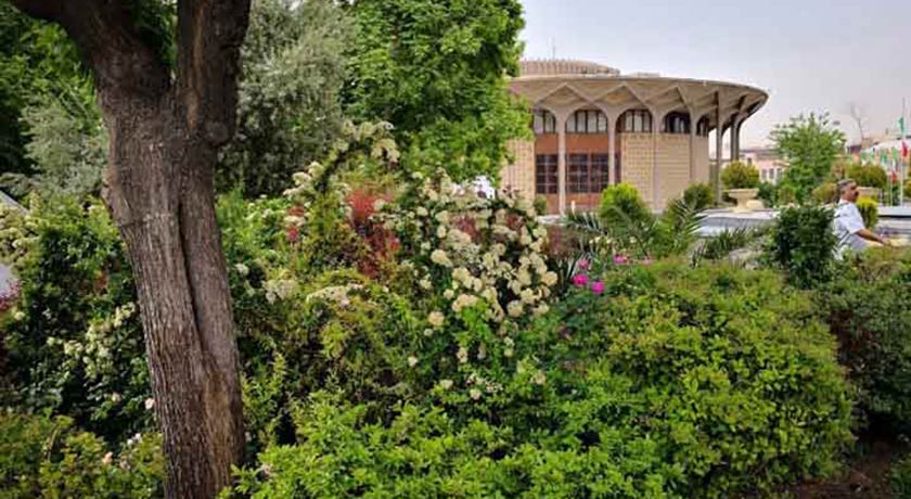  پارک دانشجو شهر تهران استان تهران