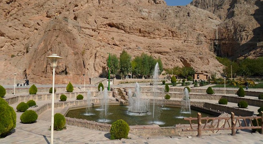 آبشار و چشمه لادر -  شهر اصفهان