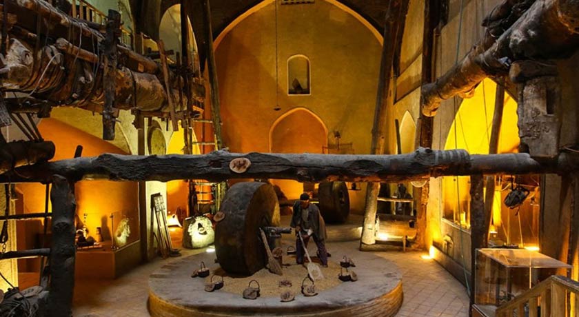  موزه عصارخانه شاهی شهرستان اصفهان استان اصفهان