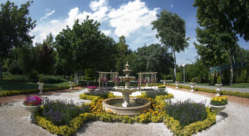  باغ گلها اصفهان شهر اصفهان استان اصفهان