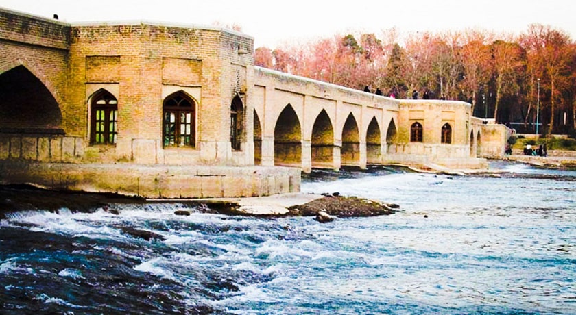  پل چوبی اصفهان شهرستان اصفهان استان اصفهان