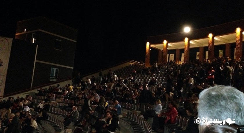 سرگرمی سالن تئاتر روباز آلانیا شهر ترکیه کشور آلانیا