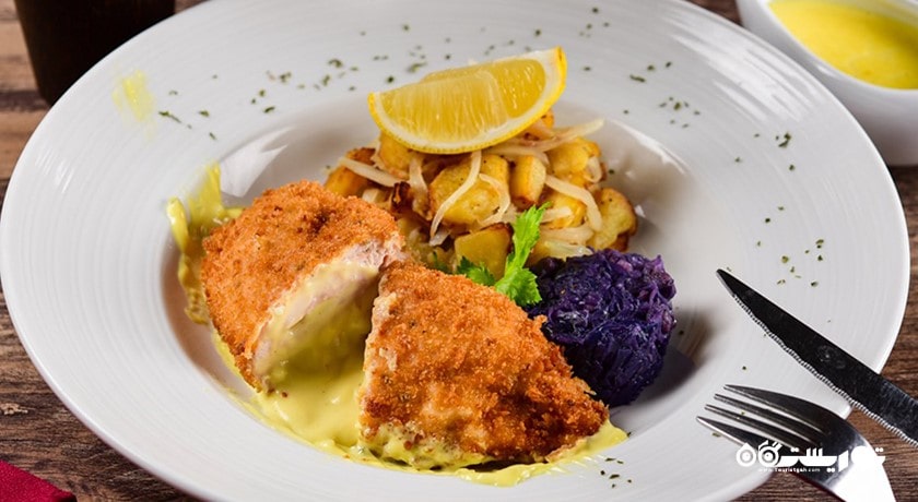 رستوران  تو لاینز رستوران اند پاب شهر پاتایا 