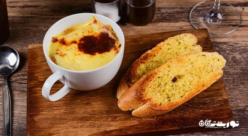 رستوران  تو لاینز رستوران اند پاب شهر پاتایا 