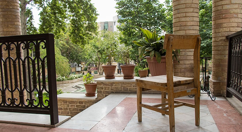 خانه شاعران معاصر ایران (انجمن شاعران ایران) -  شهر تهران