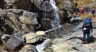  آبشار طامه شهرستان اصفهان استان نطنز