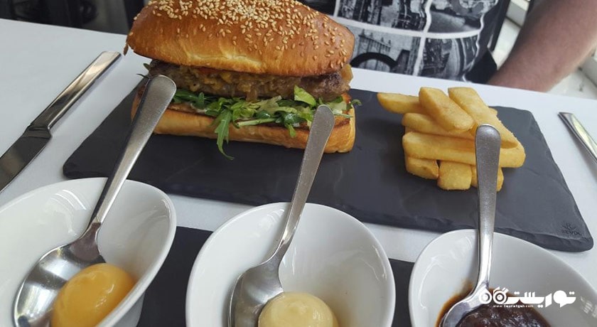 رستوران رستوران واتر لایبرری چامچوری شهر بانکوک 